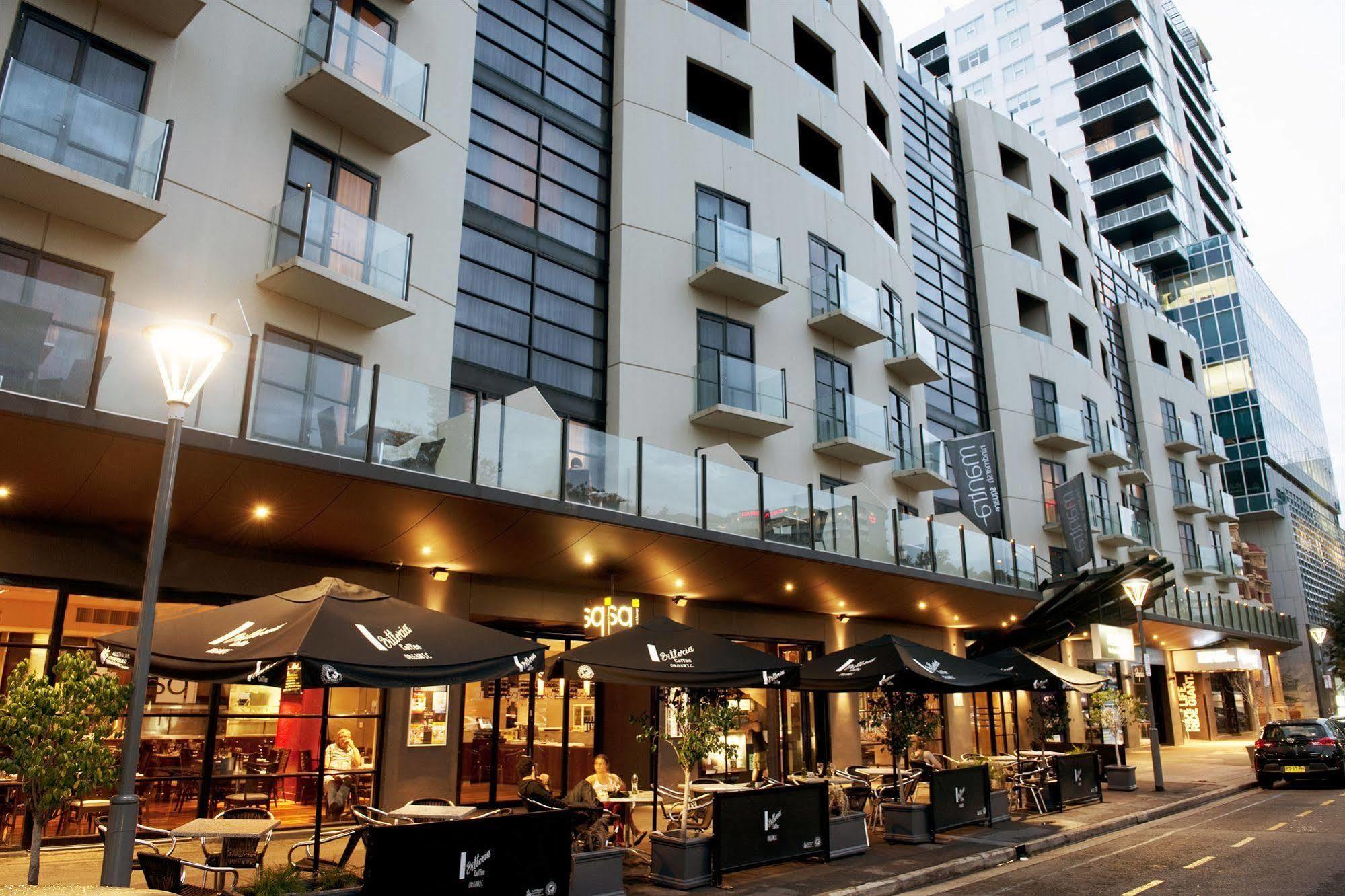 Mantra Hindmarsh Square Hotel Аделейд Екстериор снимка